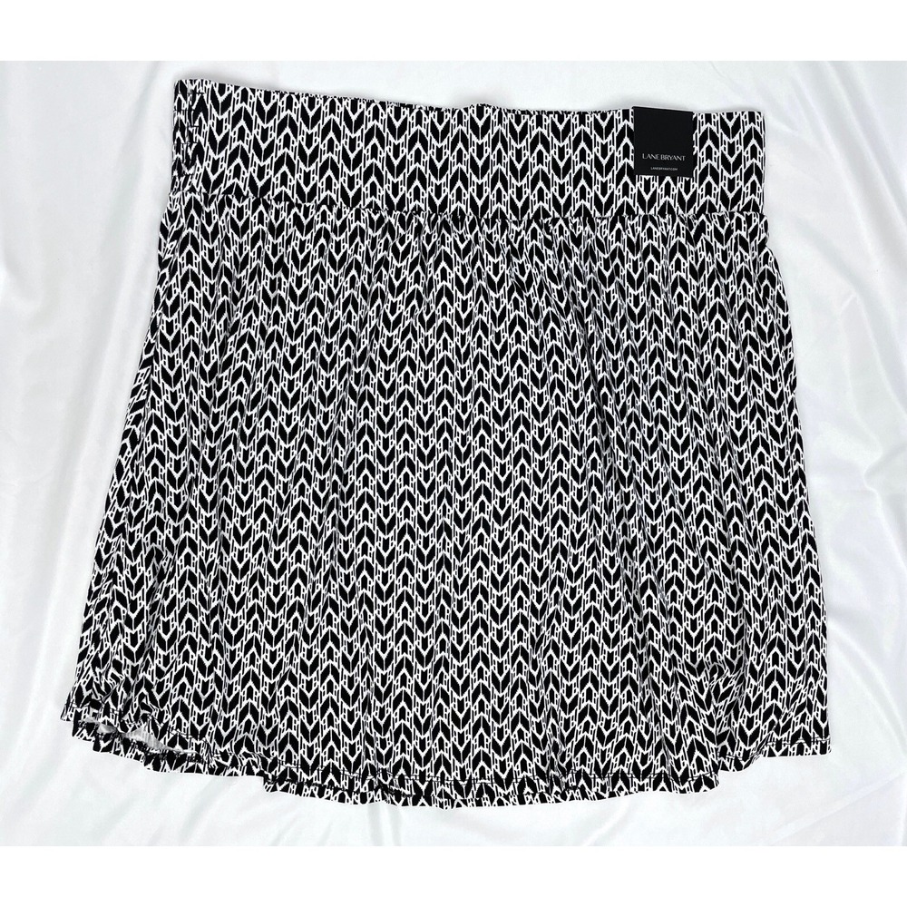 NWT Lane Bryant Skirt Size 18/20 Black White Geometric Print Rayon Stretch